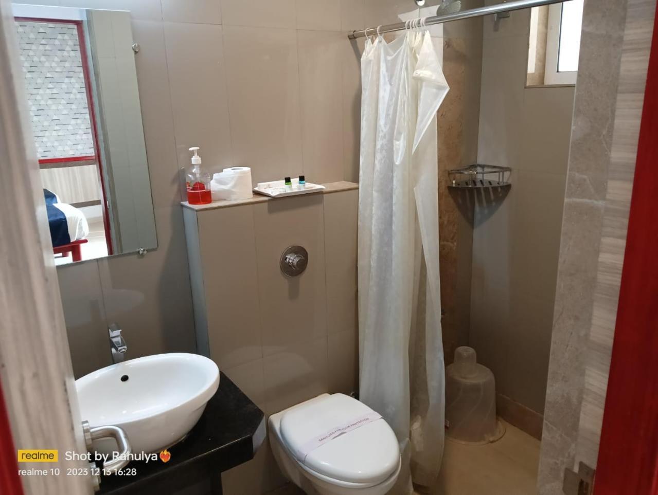 Hotel Prabha Palace أحمدناغار المظهر الخارجي الصورة