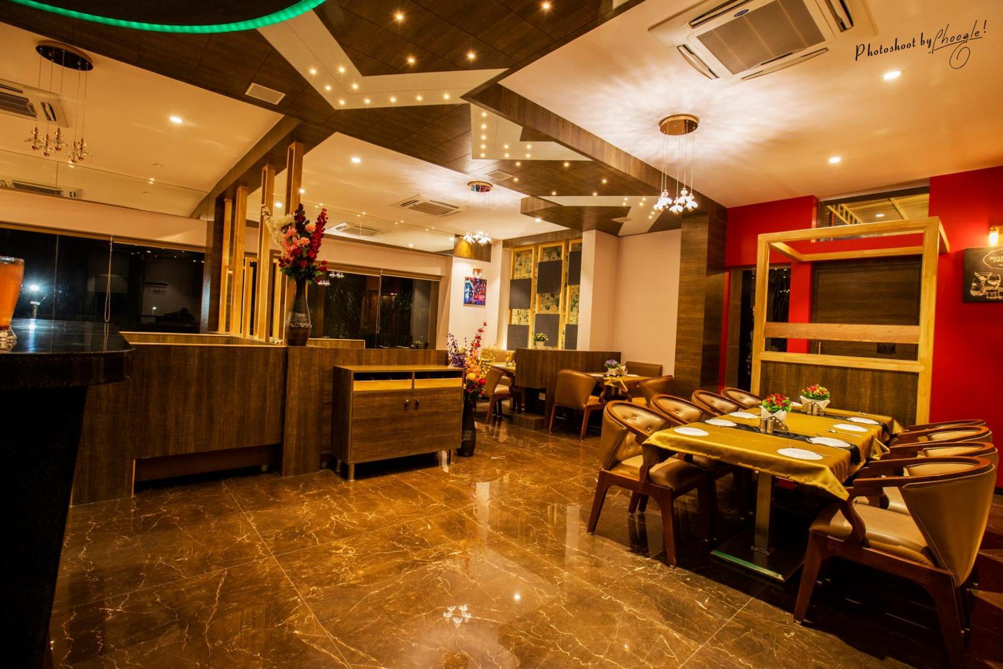 Hotel Prabha Palace أحمدناغار المظهر الخارجي الصورة